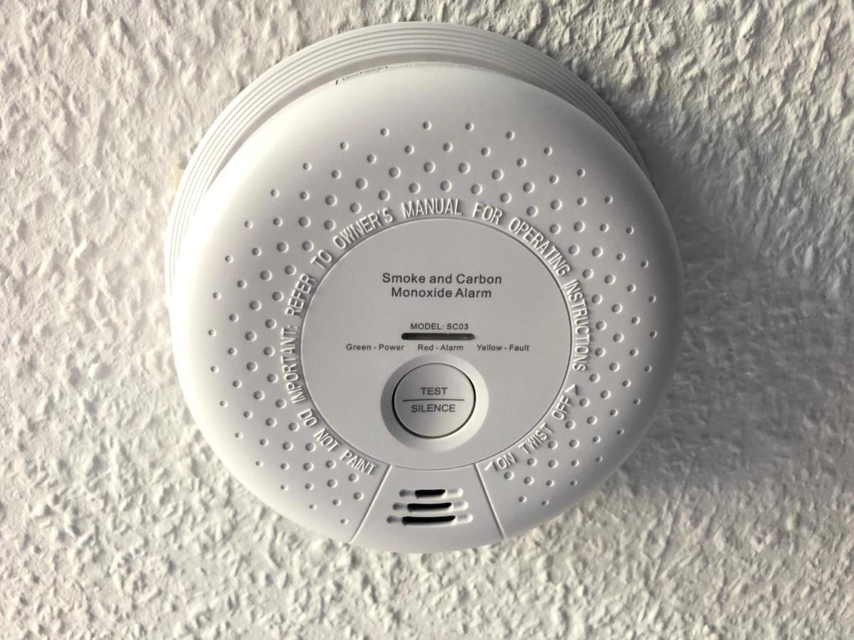Cottbus-Apartments - Green Apartment I Privat I Wifi I Kueche I Balkon 外观 照片